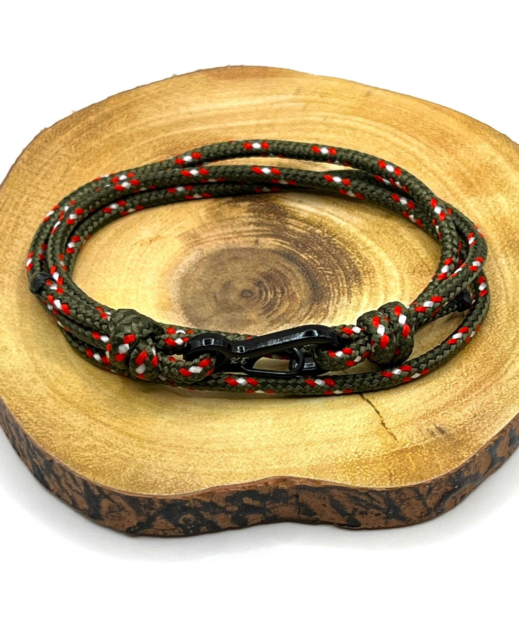 Adjustable Fern Green Camo Carabiner Rope Bracelet - Karoo Earth
