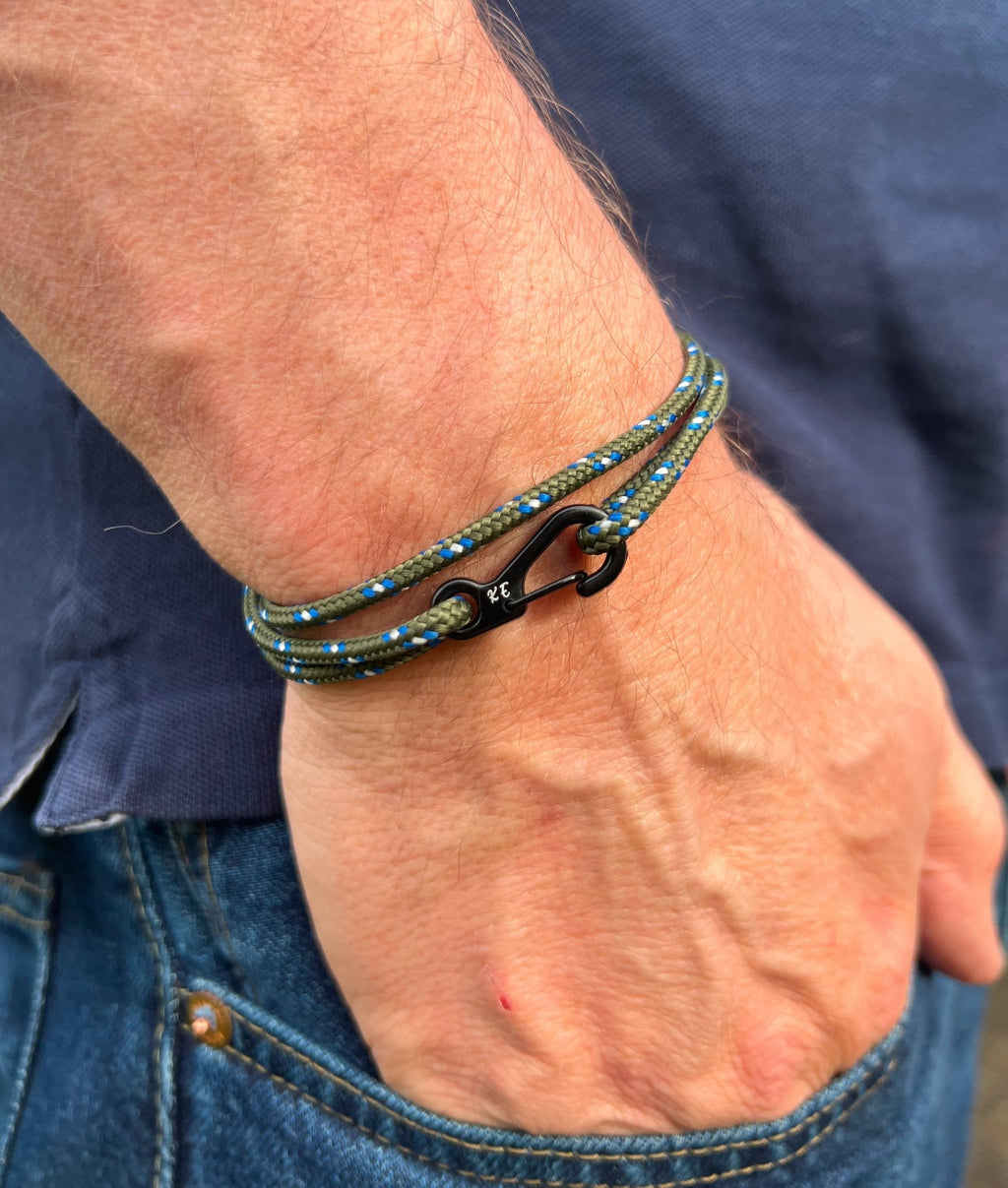 Adjustable Green Camo Carabiner Rope Bracelet - Karoo Earth