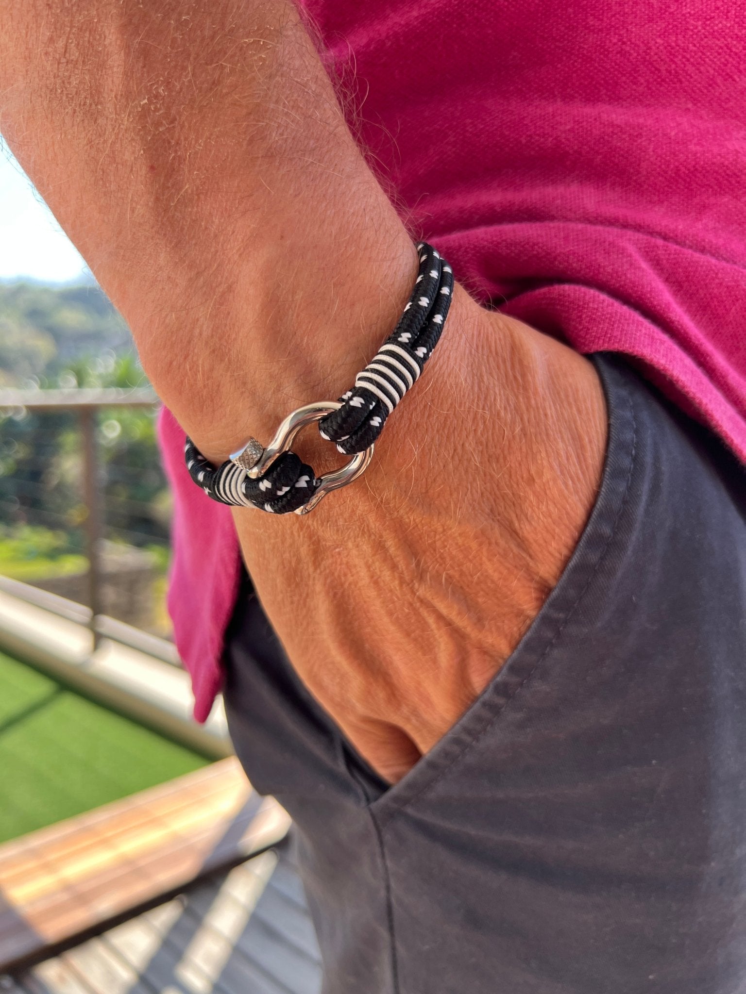 Black & White Horseshoe Stainless Steel Shackle Bracelet - Karoo Earth