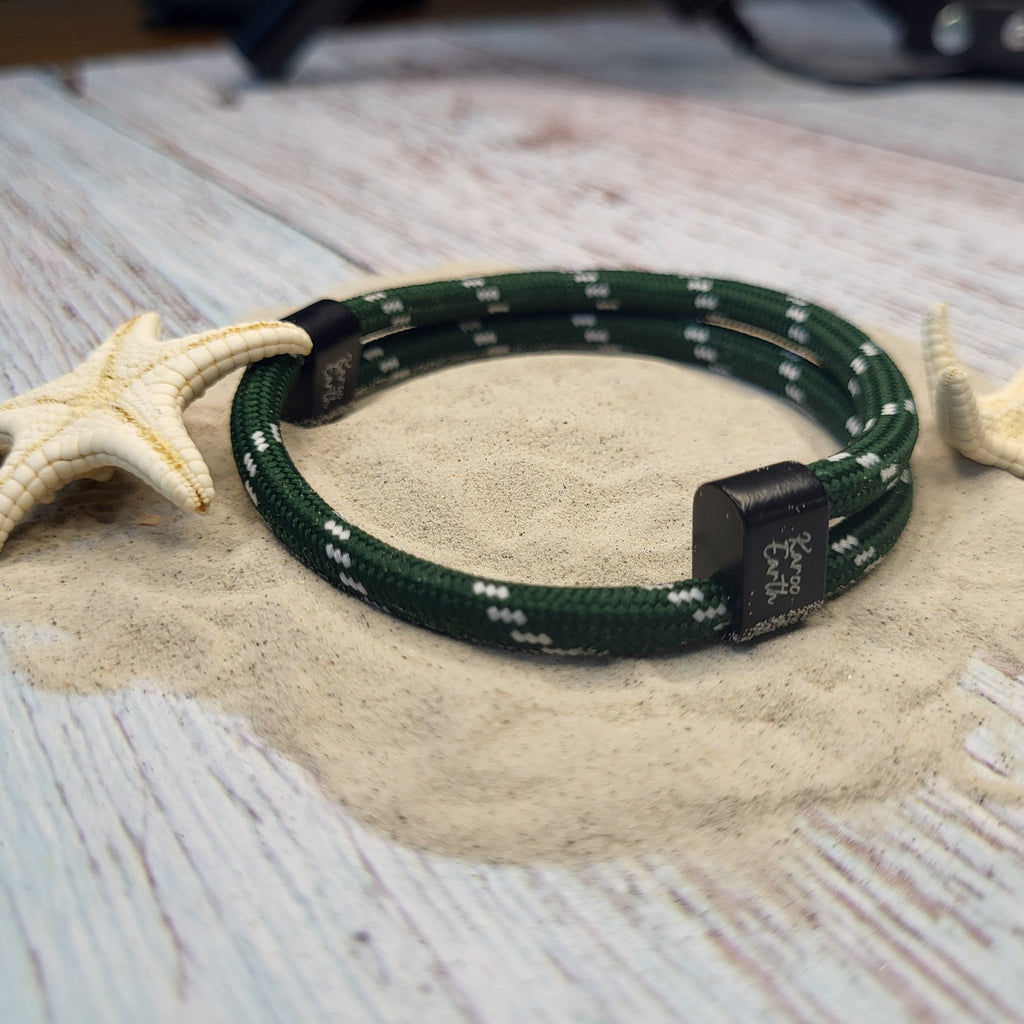 Green & White Karoo Earth Rope Adjustable Paracord Bracelet - Karoo Earth