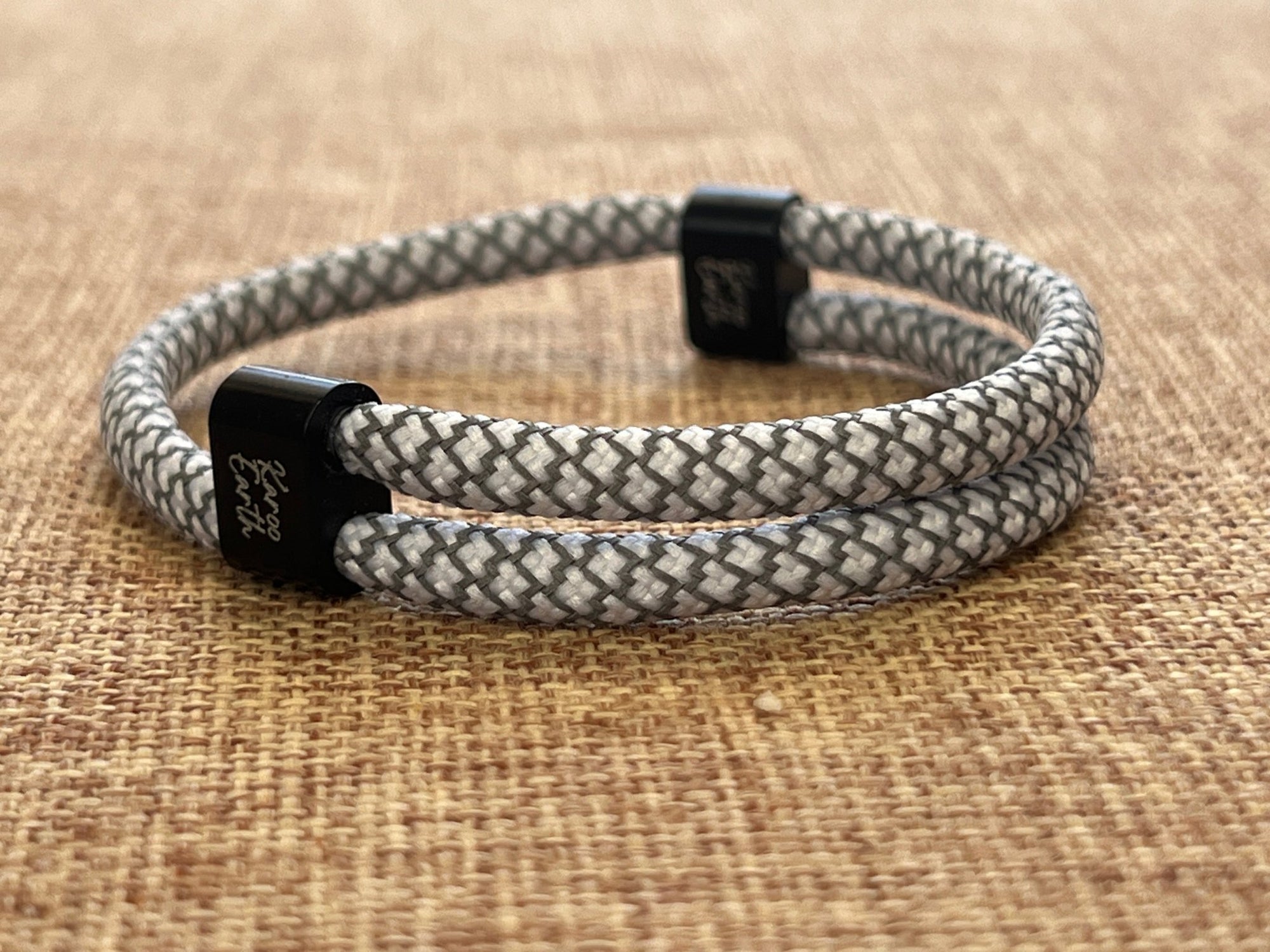 Grey and White Karoo Earth Rope Adjustable Paracord Bracelet - Karoo Earth