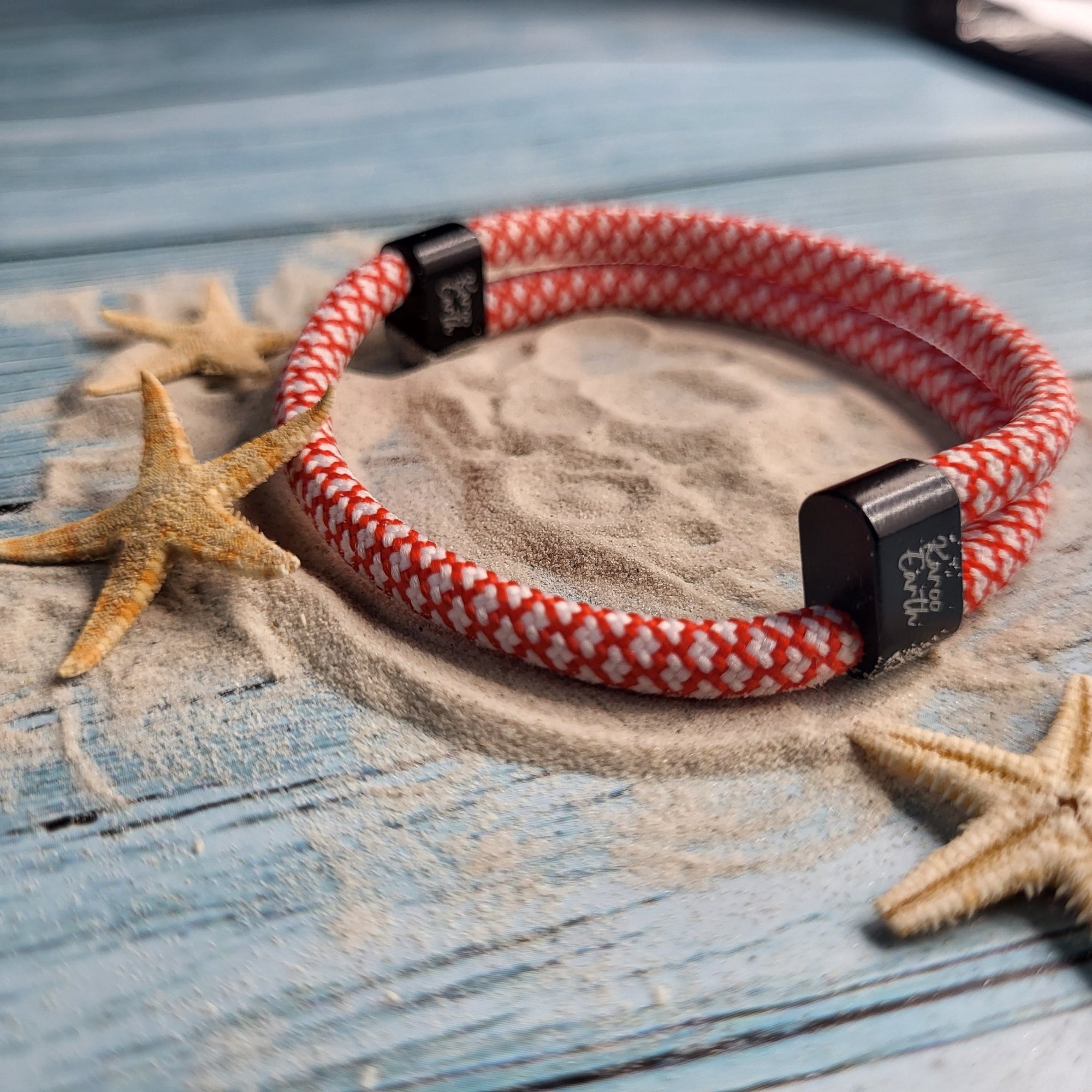 Red & White Karoo Earth Rope Adjustable Paracord Bracelet - Karoo Earth