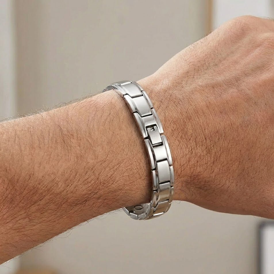 Stainless Steel Link Magnetic Bracelet with Resizing Tool - Karoo Earth